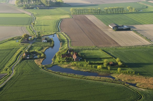 Luchtfoto van de Molenkreek