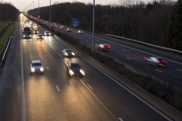 Verkeer op autosnelweg.