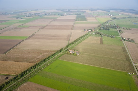 Luchtfoto in de omgeving van Doel.