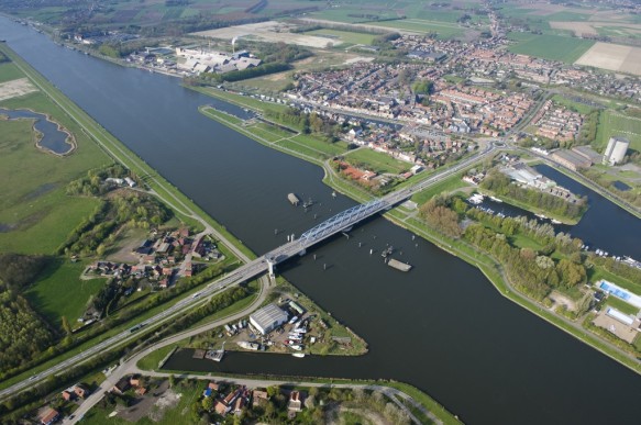 Kanaal Gent-Terneuzen.